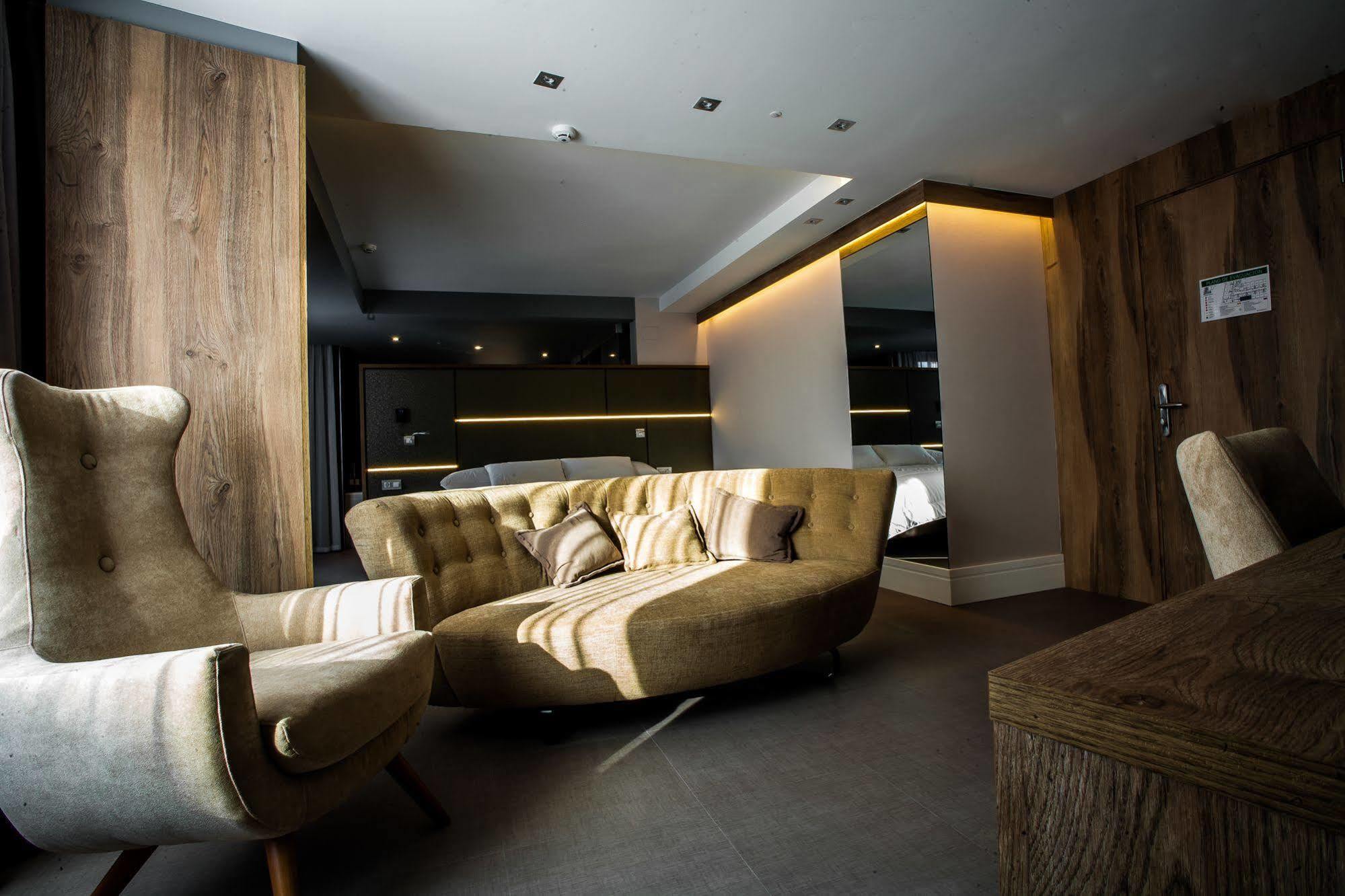 Hotel & Spa Ciudad De Binefar Luaran gambar